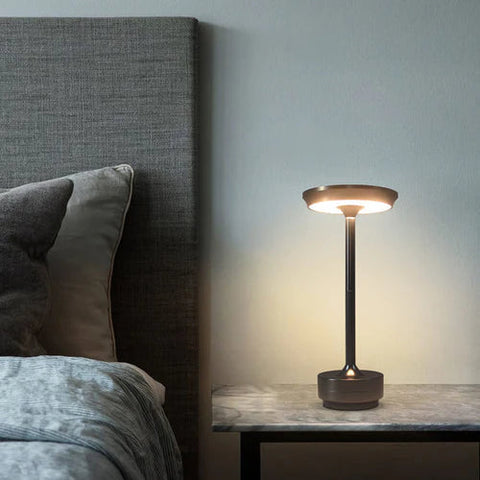 Lámpara de Mesa Copenhagen con Carga USB y Luz LED Regulable